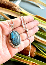 Load image into Gallery viewer, Grand Labradorite Necklace
